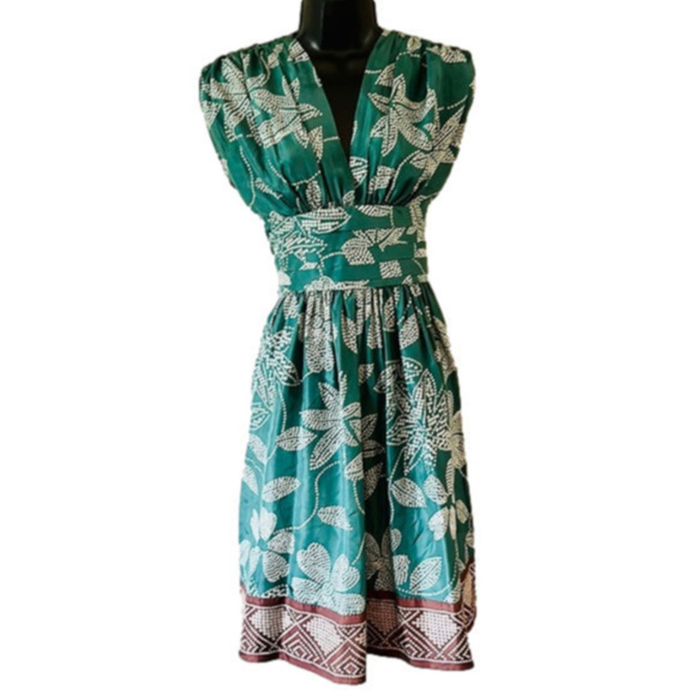 BCBG Silk bohemian wrap style dress size 2